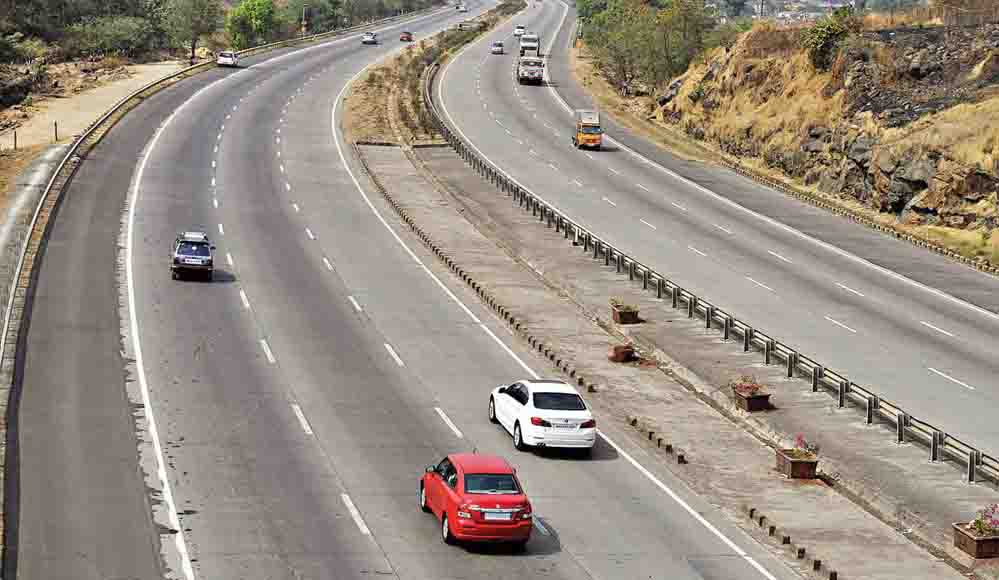 एक्सप्रेस-वे पर नया नियम लागू, छोटे कमर्शियल वाहनों की आवाजाही पर रोक; कार और पैसेंजर बसों को छूट एक्सप्रेस-वे पर नया नियम लागू, छोटे कमर्शियल वाहनों की आवाजाही पर रोक; कार और पैसेंजर बसों को छूट