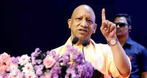 गरीबों का पैसा निगल जाती थीं कांग्रेस-सपा, बंदरबांट कर देती थीं, अब पूरे ₹100 खाते में पहुंचते हैं: मुख्यमंत्री गरीबों का पैसा निगल जाती थीं कांग्रेस-सपा, बंदरबांट कर देती थीं, अब पूरे ₹100 खाते में पहुंचते हैं: मुख्यमंत्री