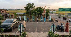 यूपी में बढ़ेगा इलेक्ट्रिक वाहन चार्जिंग नेटवर्क, PM E-Drive के दूसरे चरण में 1,500 स्थानों का लक्ष्य यूपी में बढ़ेगा इलेक्ट्रिक वाहन चार्जिंग नेटवर्क, PM E-Drive के दूसरे चरण में 1,500 स्थानों का लक्ष्य