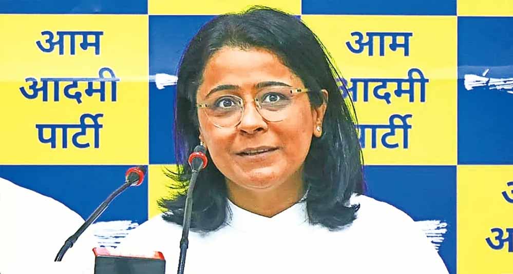 AAP को बड़ा झटका, टीवी पर नजर आने वाले चर्चित चेहरे ने थामा कांग्रेस का हाथ