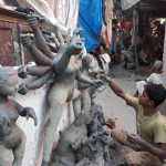 मां दुर्गा की मूर्ति बनाने में इस्तेमाल होती है सोनागाछी की मिट्टी? जानें क्या है ‘पुण्य माटी’ का रहस्य मां दुर्गा की मूर्ति बनाने में इस्तेमाल होती है सोनागाछी की मिट्टी? जानें क्या है ‘पुण्य माटी’ का रहस्य