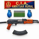 पंजाब में त्योहारों से पहले बड़ी साजिश नाकाम, पाकिस्तान से आई AK-47 और ग्रेनेड की खेप पकड़ी