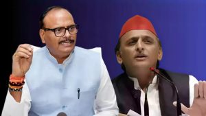 ‘जेपी की आड़ में अपने भ्रष्टाचार और परिवारवाद पर पर्दा डालते हैं अखिलेश’: ब्रजेश पाठक का हमला