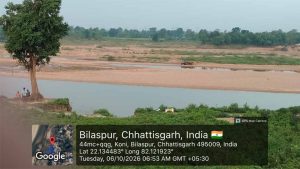 चालू है न्यायधानी में अवैध रेत खनन का कारोबार! नदी में दिनदहाड़े चल रहे ट्रैक्टर, प्रशासन की निगरानी पर उठे सवाल