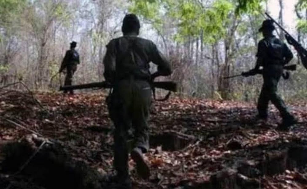 झारखंड में माओवाद पर शिकंजे के बीच 9 वांछित माओवादी फरार, बंगाल समेत दूसरे राज्यों में छिपने की आशंका झारखंड में माओवाद पर शिकंजे के बीच 9 वांछित माओवादी फरार, बंगाल समेत दूसरे राज्यों में छिपने की आशंका