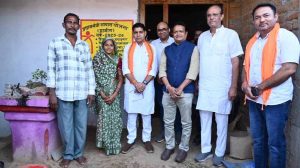 ‘अंतिम व्यक्ति का उत्थान ही हमारी प्राथमिकता’, राजस्व मंत्री टंक राम वर्मा ने दोहराई प्रतिबद्धता ‘अंतिम व्यक्ति का उत्थान ही हमारी प्राथमिकता’, राजस्व मंत्री टंक राम वर्मा ने दोहराई प्रतिबद्धता