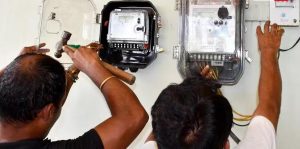बिजली विभाग में 55 साल के बाद देना होगा फिटनेस सर्टिफिकेट, 60 साल तक नौकरी का मौका बिजली विभाग में 55 साल के बाद देना होगा फिटनेस सर्टिफिकेट, 60 साल तक नौकरी का मौका