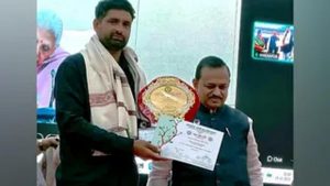 हरियाणा की शान हैं हरिकेश पपोसा, पलक झपकते ही पगड़ी बांधकर जीत लेते हैं सबका दिल हरियाणा की शान हैं हरिकेश पपोसा, पलक झपकते ही पगड़ी बांधकर जीत लेते हैं सबका दिल