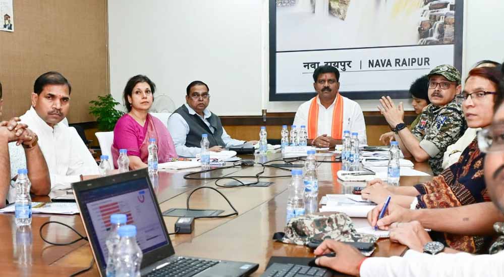 पुनर्वासितों को भूमि, आवास, रोजगार और शासन की सभी सुविधाओं का लाभ दिलाना सुनिश्चित करें – उप मुख्यमंत्री शर्मा