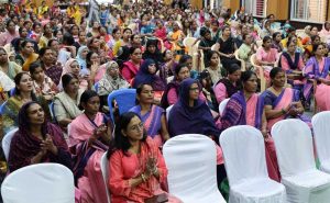 गर्भवती महिलाओं की हुई गोद भराई, माताओं को वितरित की गईं फूड बास्केट