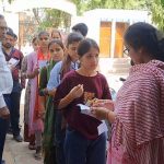 SET परीक्षा में कलावा काटने को लेकर हंगामा, Bilaspur में पुलिस ने संभाला मोर्चा SET परीक्षा में कलावा काटने को लेकर हंगामा, Bilaspur में पुलिस ने संभाला मोर्चा