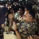 फूल रथ का पहिया निकला, ग्रामीणों और पुलिस में विवाद