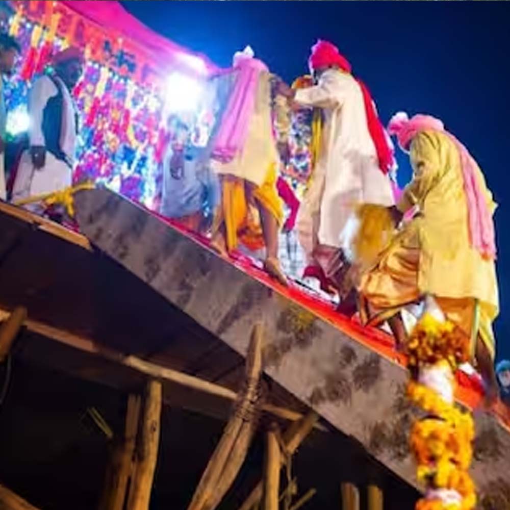 Bastar दशहरा: रथ चोरी की परंपरा से मिलता है बराबरी का संदेश
