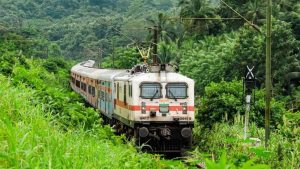 बस्तर में बारिश-भूस्खलन का असर, कई ट्रेनें और मालगाड़ियों की आवाजाही प्रभावित