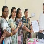 जनपद अध्यक्ष पर अविश्वास प्रस्ताव की तैयारी, SDM को सौंपा आवेदन