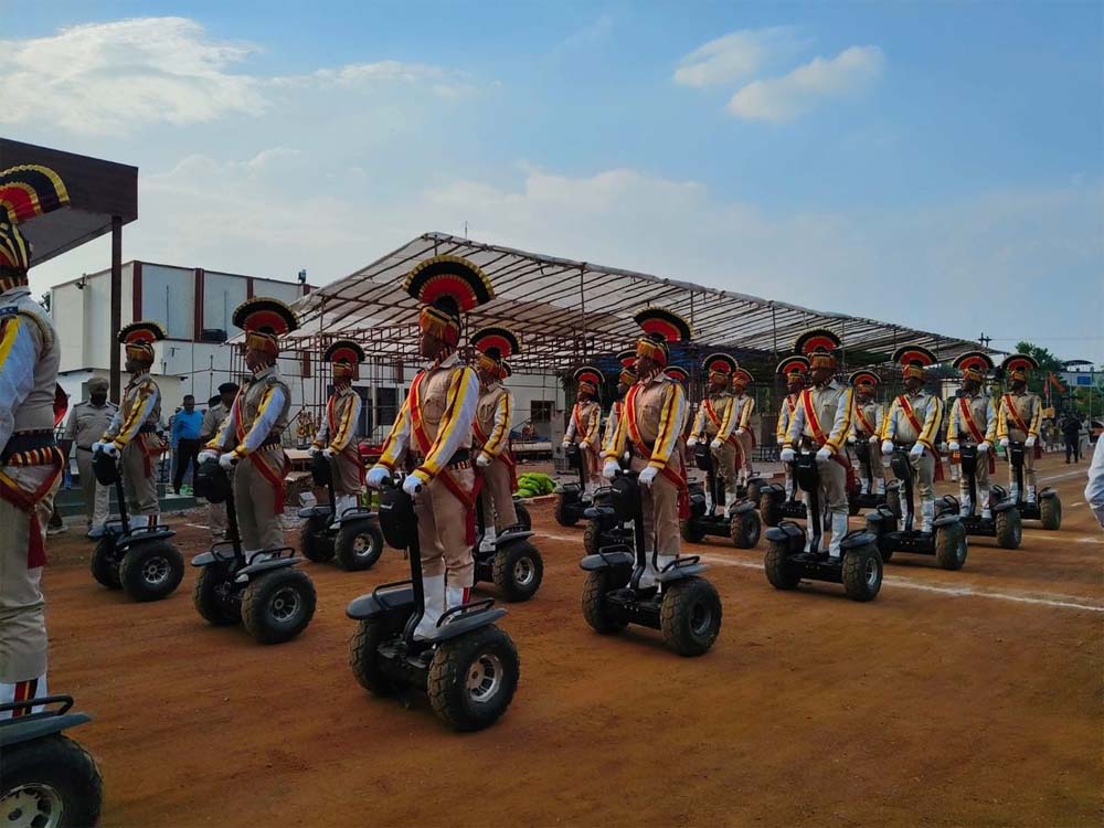 रेलवे सुरक्षा बल के स्थापना दिवस पर सम्मान समारोह, उत्कृष्ट सेवाओं के लिए अधिकारी-जवान सम्मानित