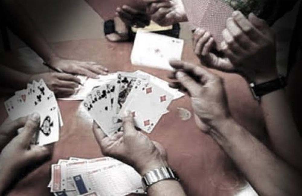 बिलासपुर में जुए के अड्डे पर पुलिस की दबिश, 10 लोग पकड़े गए बिलासपुर में जुए के अड्डे पर पुलिस की दबिश, 10 लोग पकड़े गए