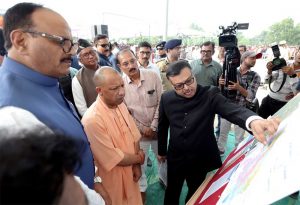 ग्रीन कॉरिडोर की तर्ज पर फैजुल्लागंज से नैमिष तक बनेगा तटबंध: मुख्यमंत्री योगी ग्रीन कॉरिडोर की तर्ज पर फैजुल्लागंज से नैमिष तक बनेगा तटबंध: मुख्यमंत्री योगी
