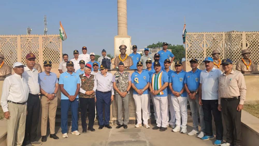 वायु सेना दिवस पर रेजांगला में गूंजा शौर्य का सम्मान, पूर्व सैन्य अधिकारियों ने शहीदों को दी श्रद्धांजलि