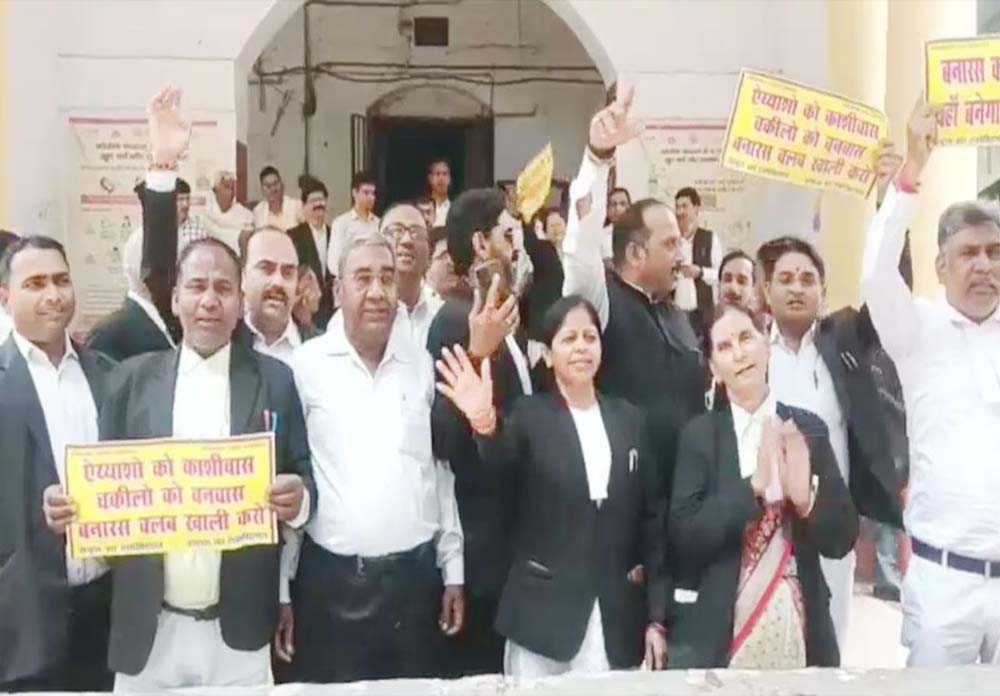 गुरुग्राम कोर्ट में कामकाज ठप, हमलावरों की गिरफ्तारी तक हड़ताल जारी रखने पर अड़े वकील