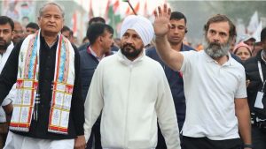 वोट चोरी के आरोपों पर कांग्रेस का प्रदर्शन, दिल्ली में जुटे पंजाब के सांसद; चन्नी-रंधावा भी साथ वोट चोरी के आरोपों पर कांग्रेस का प्रदर्शन, दिल्ली में जुटे पंजाब के सांसद; चन्नी-रंधावा भी साथ