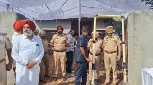 गुरदासपुर दौरे पर अमित शाह, विक्रमजीत के परिजनों से मुलाकात; झोटा परिवार से भी मिलेंगे गुरदासपुर दौरे पर अमित शाह, विक्रमजीत के परिजनों से मुलाकात; झोटा परिवार से भी मिलेंगे