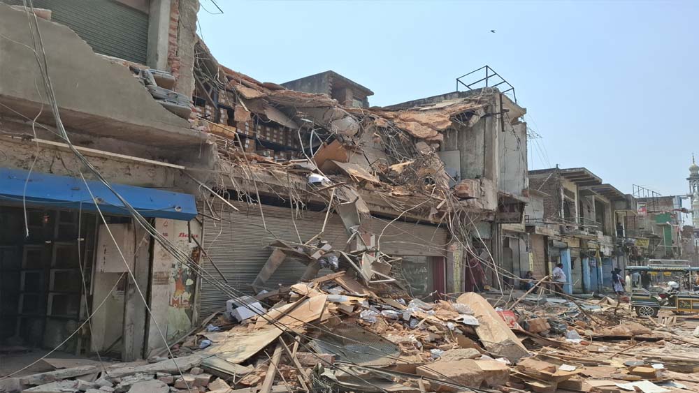 पंजाब के मानसा में दशहरा उत्सव रद्द, बाजारों में छाई वीरानी पंजाब के मानसा में दशहरा उत्सव रद्द, बाजारों में छाई वीरानी