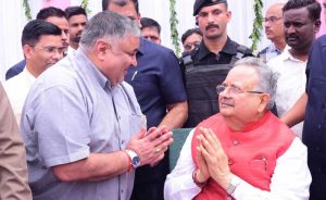 शंकर नगर निवास पर आत्मीय भेंट कर दी जन्मदिन की शुभकामनाएं, उत्तम स्वास्थ्य एवं दीर्घायु की कामना की शंकर नगर निवास पर आत्मीय भेंट कर दी जन्मदिन की शुभकामनाएं, उत्तम स्वास्थ्य एवं दीर्घायु की कामना की