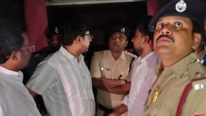सिवान पटाखा विस्फोट: अमरुद्दीन के घर में पहले भी हुआ था हादसा, अब 3 की मौत से मचा हड़कंप सिवान पटाखा विस्फोट: अमरुद्दीन के घर में पहले भी हुआ था हादसा, अब 3 की मौत से मचा हड़कंप