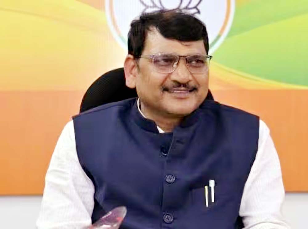 गेस्ट हाउस कांड से लेकर अंबेडकर पर टिप्पणी तक, सपा का इतिहास दागदार: अमरपाल मौर्य