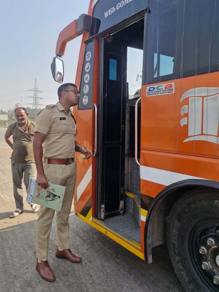 प्रदेशभर में 5 वाहन जब्त, 19 वाहनों के परमिट होंगे निरस्त, तैयार किए गए प्रकरण प्रदेशभर में 5 वाहन जब्त, 19 वाहनों के परमिट होंगे निरस्त, तैयार किए गए प्रकरण
