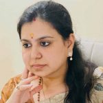 मिर्जापुर में पूर्व IAS दिव्या का बड़ा संकेत, नवरात्रि में करेंगी घोषणा