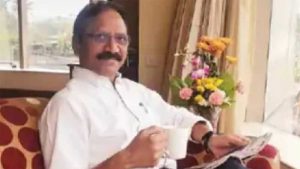 चेक बाउंस केस में फरार MP के पूर्व IAS रमेश थेटे गिरफ्तार, नागपुर में पुलिस ने पकड़ा चेक बाउंस केस में फरार MP के पूर्व IAS रमेश थेटे गिरफ्तार, नागपुर में पुलिस ने पकड़ा