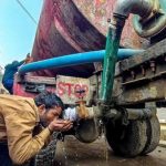 इंदौर में जल संकट पर सख्ती: GPS से होगी टैंकरों की निगरानी, पीने के पानी से गाड़ी धोने पर जुर्माना इंदौर में जल संकट पर सख्ती: GPS से होगी टैंकरों की निगरानी, पीने के पानी से गाड़ी धोने पर जुर्माना