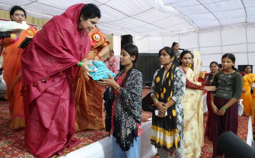 मासिक धर्म स्वच्छता को लेकर संकोच दूर करना और व्यापक जागरूकता लाना बेहद आवश्यक: राज्यमंत्री गौर