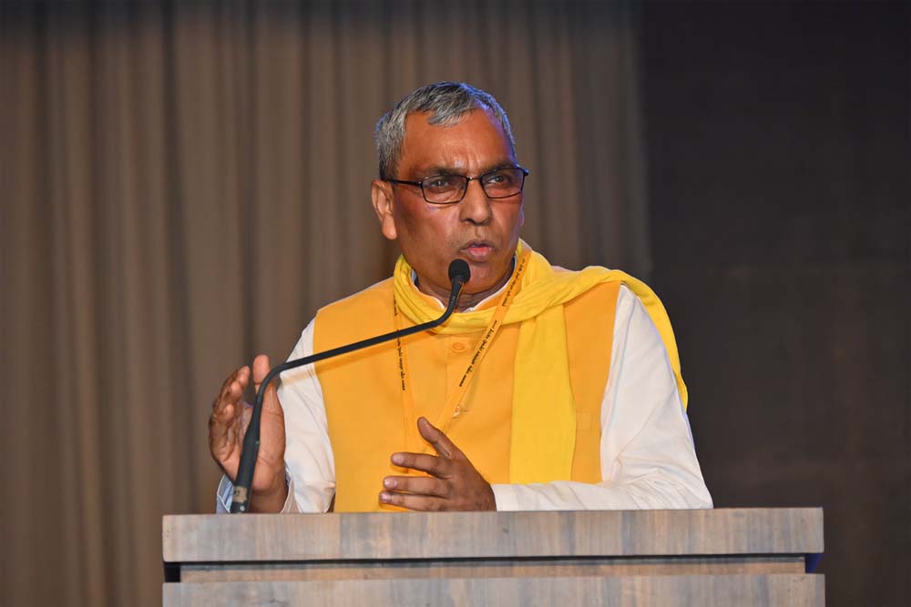 अयोध्या से चुनाव लड़ने की सीएम योगी की चुनौती पर राजभर ने अखिलेश को घेरा