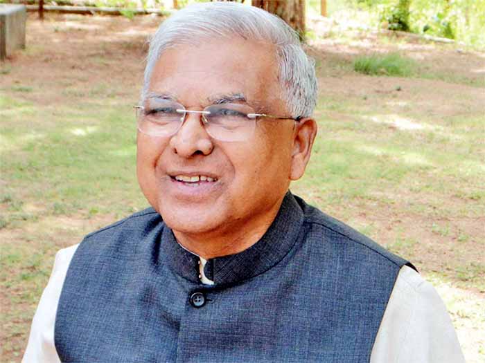 राज्यपाल द्वारा आदिशक्ति की आरती से हुआ शुभारंभ राज्यपाल द्वारा आदिशक्ति की आरती से हुआ शुभारंभ