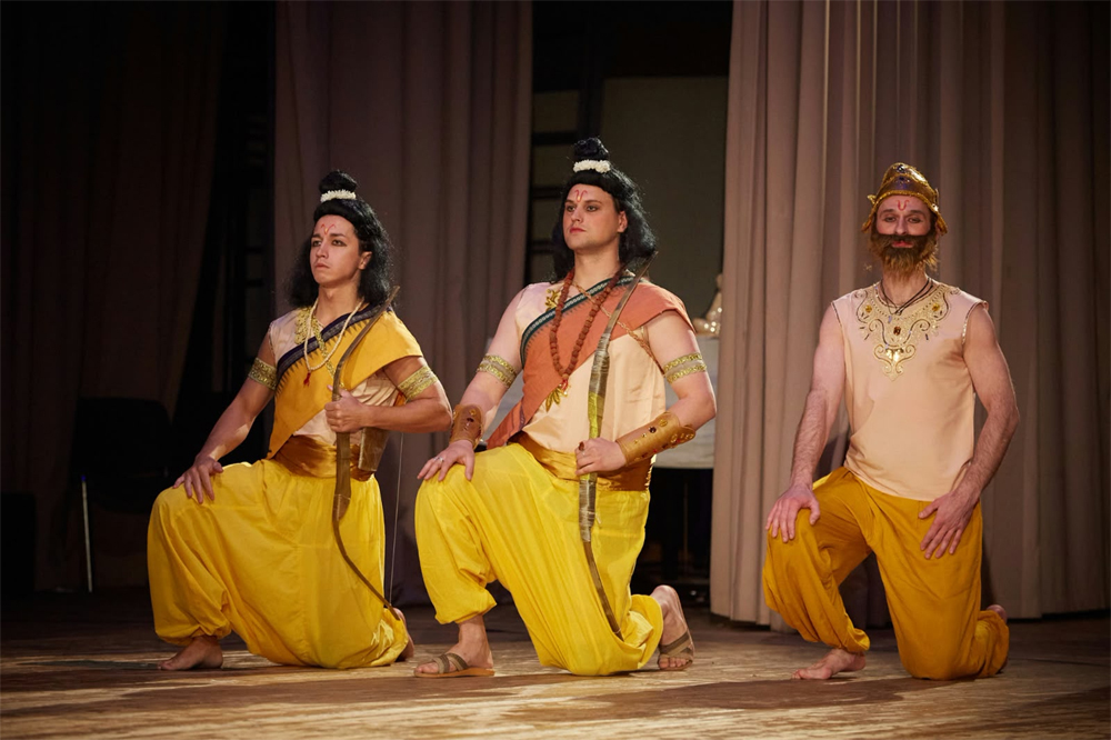 दशहराः भगवान श्री राम के अयोध्या लौटने की खुशी में रूस में हो रही तैयारी