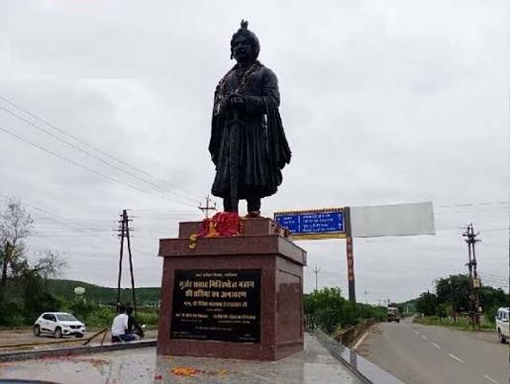 शिवपुरी लिंक हाईवे पर कड़े सुरक्षा घेरे में रहेगी मूर्ति शिवपुरी लिंक हाईवे पर कड़े सुरक्षा घेरे में रहेगी मूर्ति