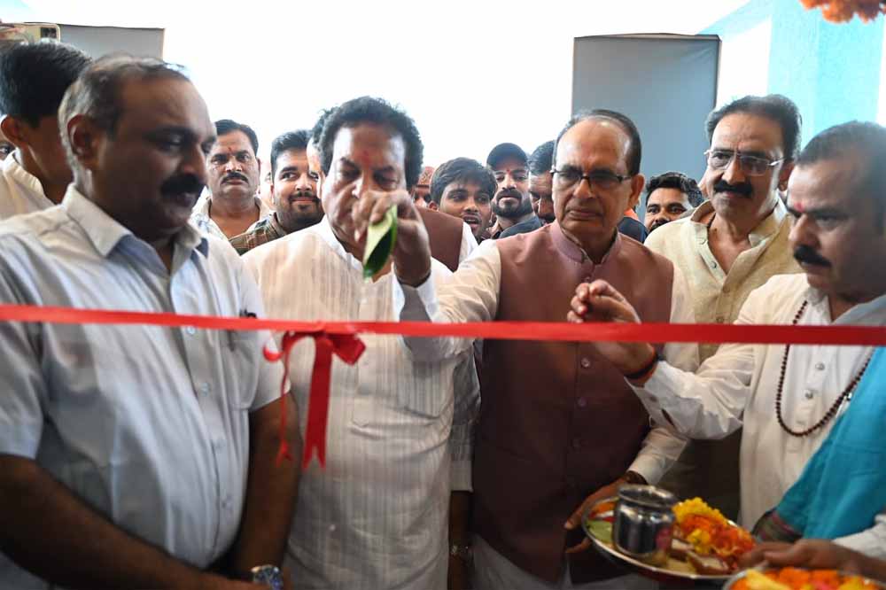 भोजपुर में 31 सड़कों का भूमिपूजन- हर गांव को सड़क से जोड़ना हमारा लक्ष्य- शिवराज सिंह चौहान भोजपुर में 31 सड़कों का भूमिपूजन- हर गांव को सड़क से जोड़ना हमारा लक्ष्य- शिवराज सिंह चौहान