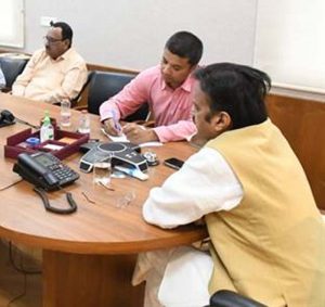 स्वास्थ्य समस्याओं एवं बीमारियों की प्रारंभिक पहचान कर समय पर उपचार करें सुनिश्चित स्वास्थ्य समस्याओं एवं बीमारियों की प्रारंभिक पहचान कर समय पर उपचार करें सुनिश्चित